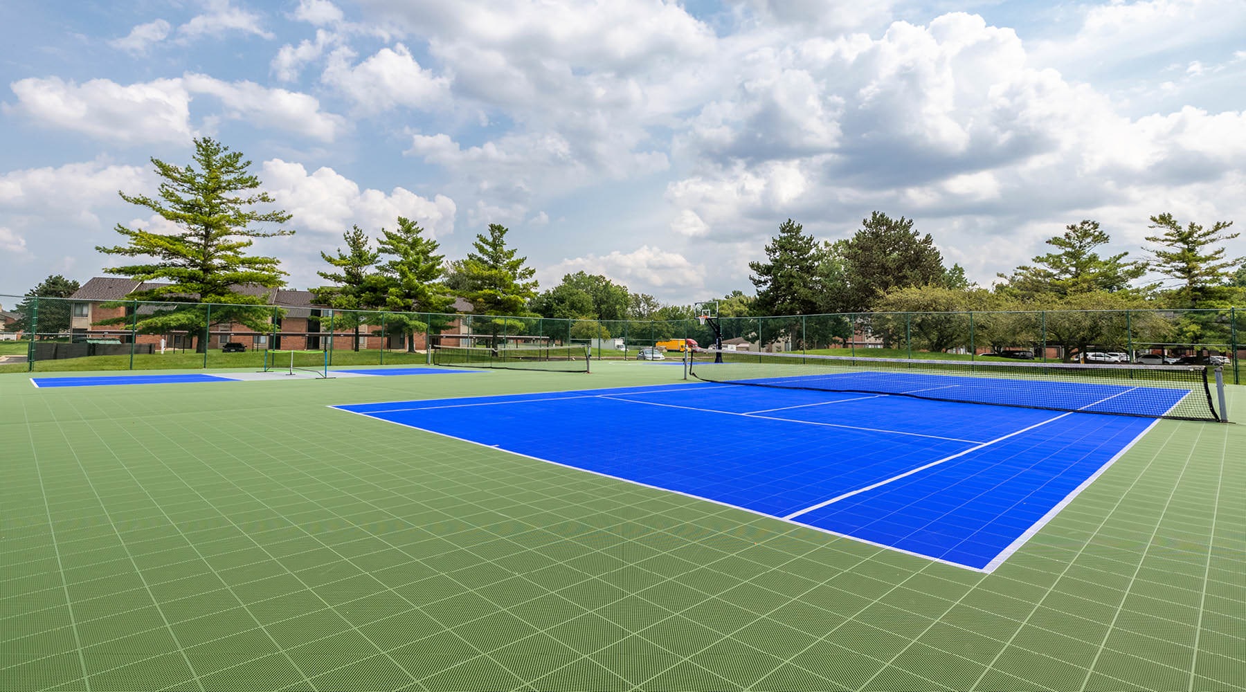 outdoor tennis courts